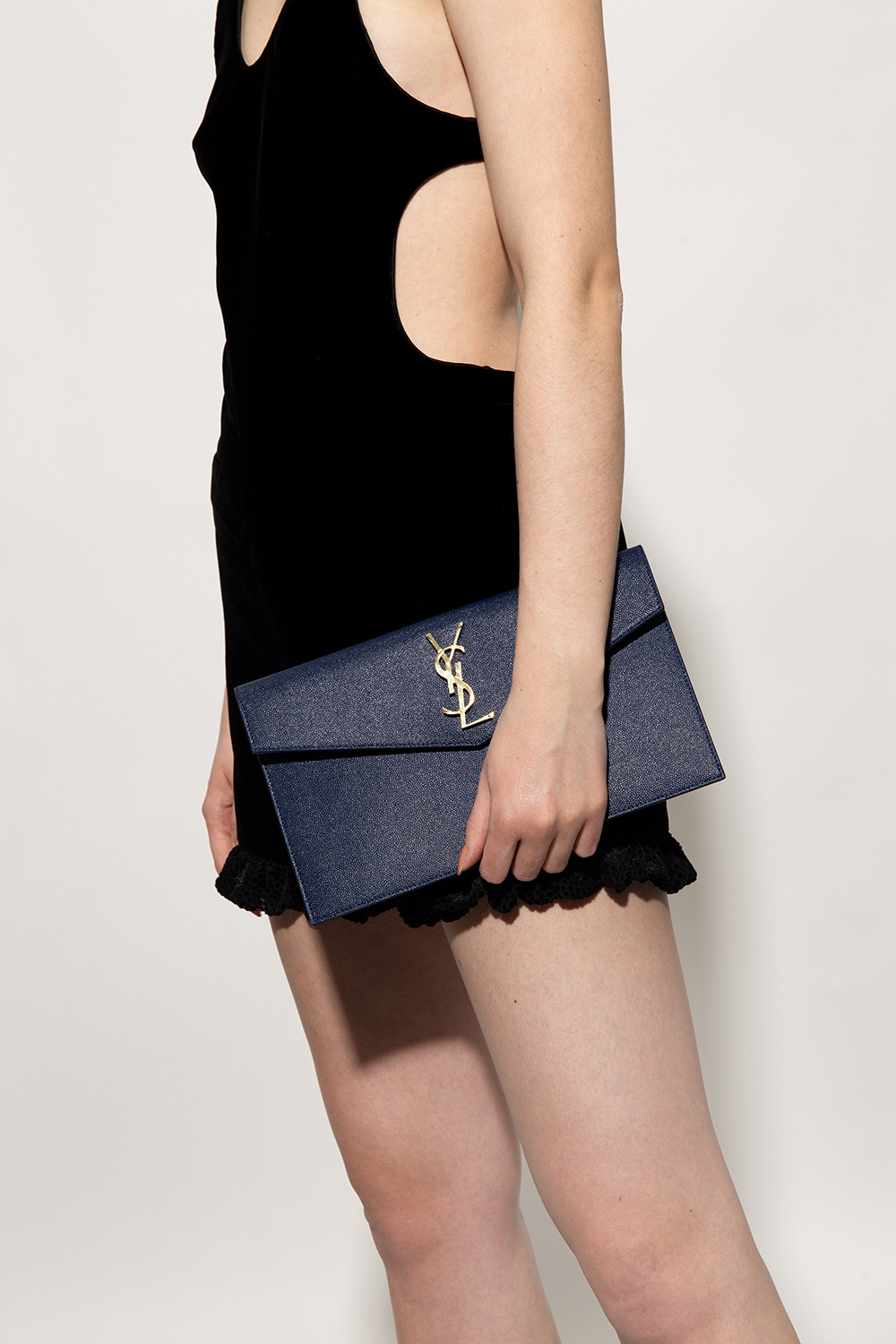 Ysl best sale medium clutch